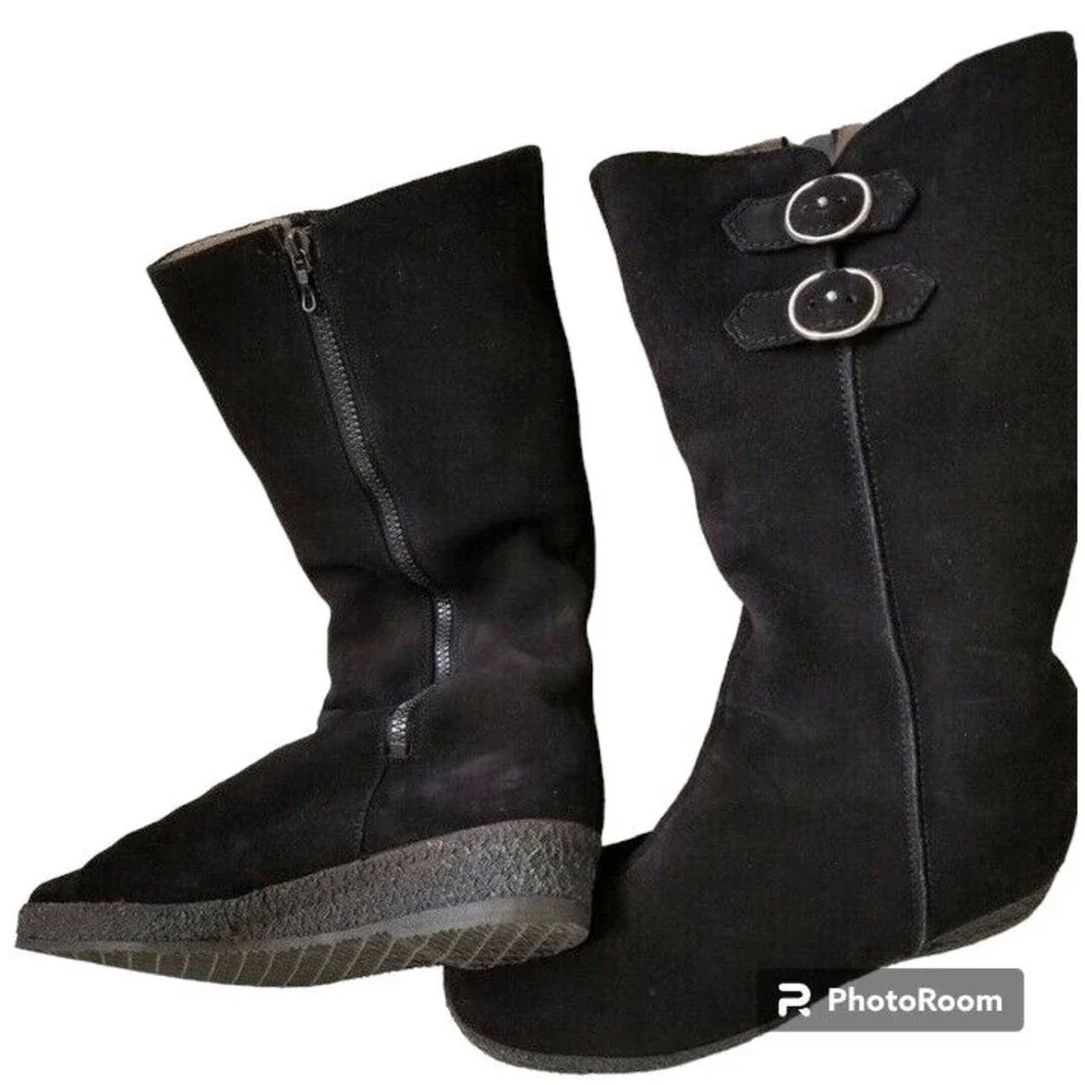 Medicus Black Suede Boots Size 8 Fur Lined Rubber Sole Side Zip Comfort